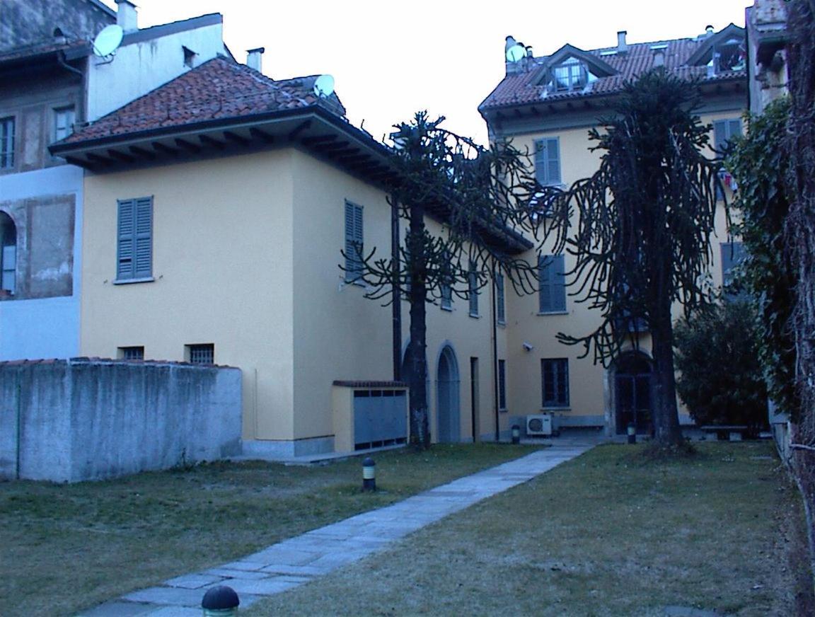 Cannobio Medievale 2 Bagian luar foto